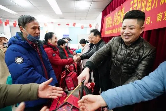 新時(shí)代文明實(shí)踐——有愛暖心 這個(gè)冬天不太冷